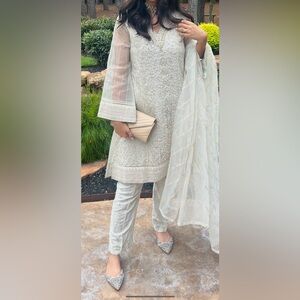 Formal Pakistani Suit (3 Pieces)